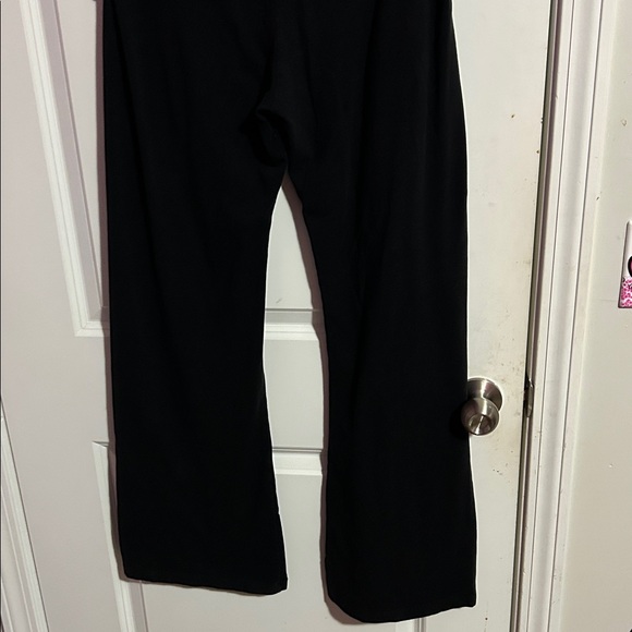 Victoria’s Secret fold over yoga pants - Picture 3 of 6